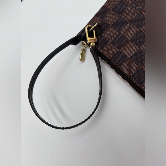 ♥️🌹Louis Vuitton Neverfull Pouch Mm in DE🌹♥️ - Picture 7 of 12